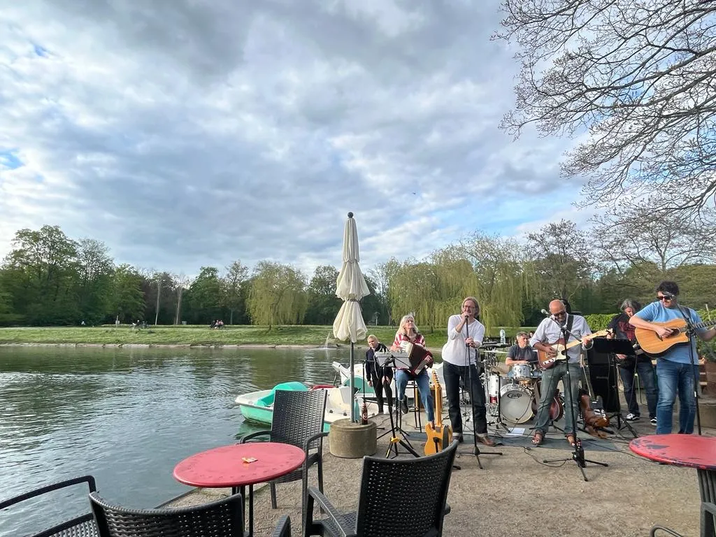 Der Auftritt mit Kahlscheurer Weiher